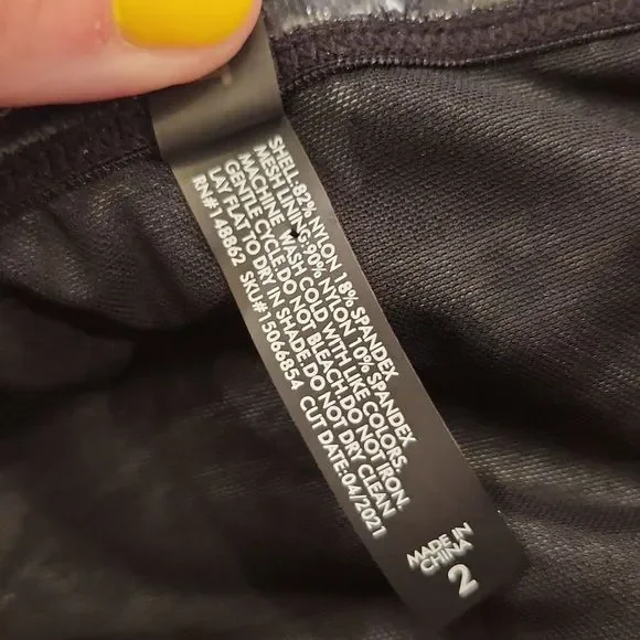 Torrid "palms forrest" Wireless Mid Strapless Swim Dress With Brief size 2! - Picture 7 of 12